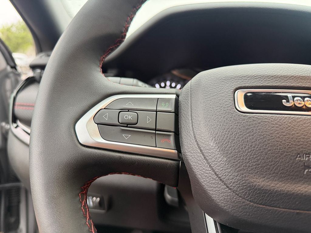 Used 2025 Silver Jeep Trailhawk image 24