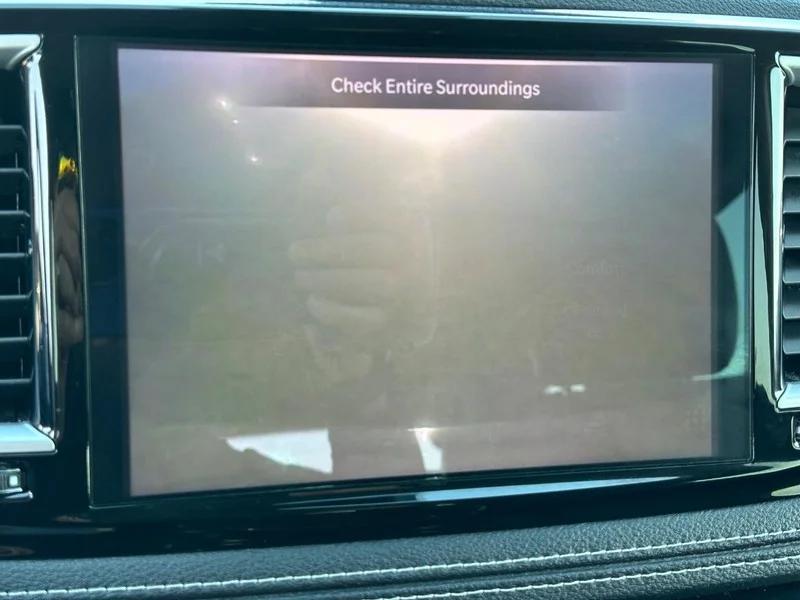 Used 2022 Ceramic Gray Clearcoat Chrysler Hybrid Touring L image 26
