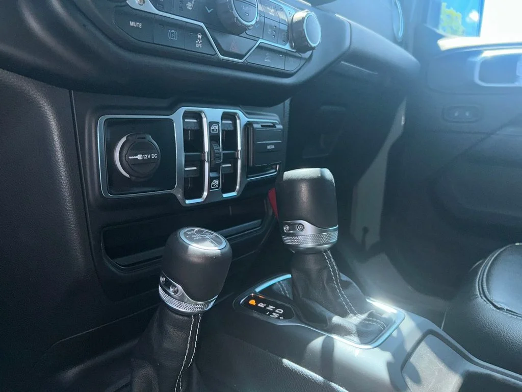 Used 2023 Gray Jeep Sahara 4xe image 9