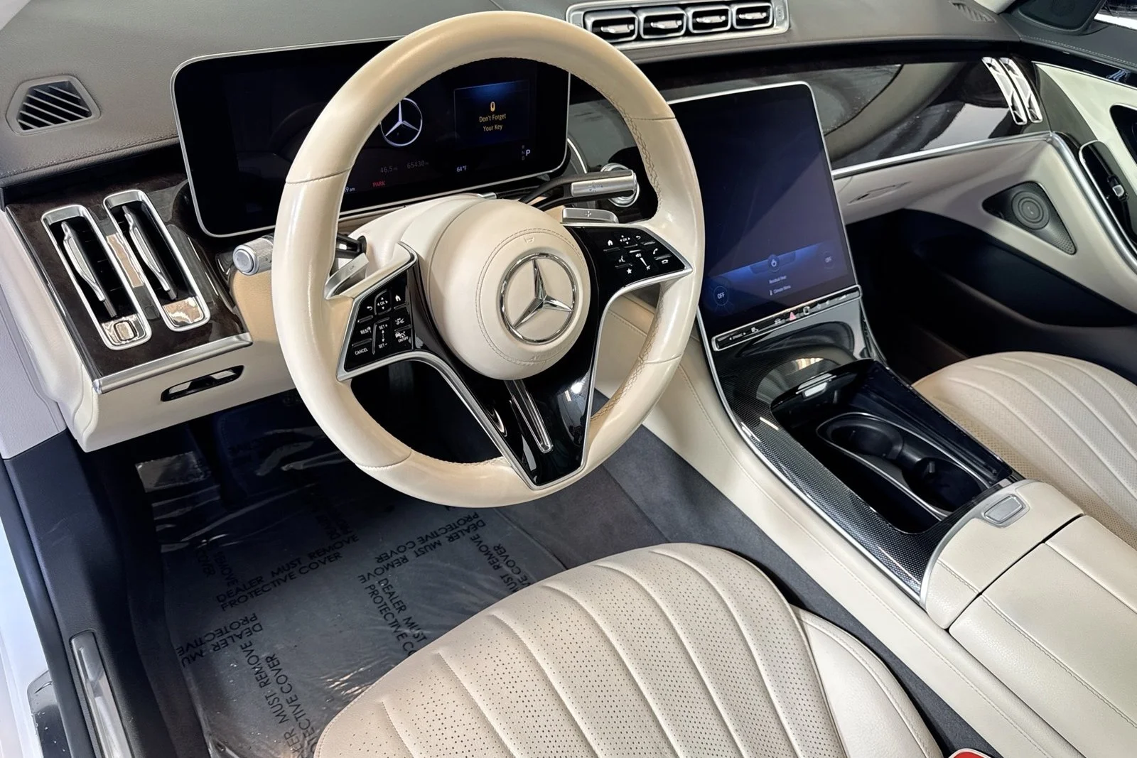 Used 2023 Manufaktur Diamond White Mercedes-Benz S 500 image 9
