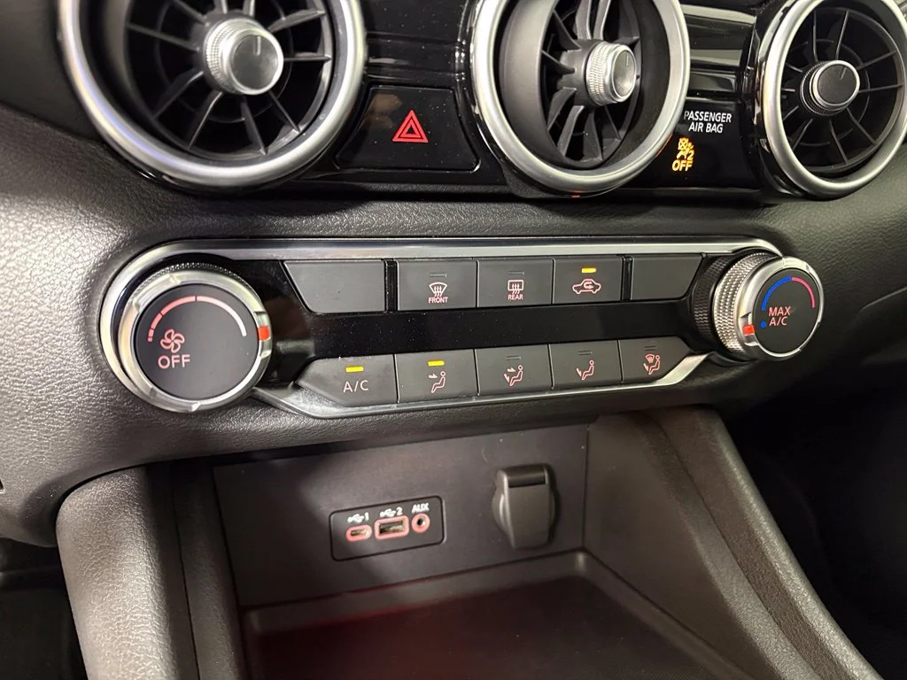 Used 2022 White Nissan SV image 22