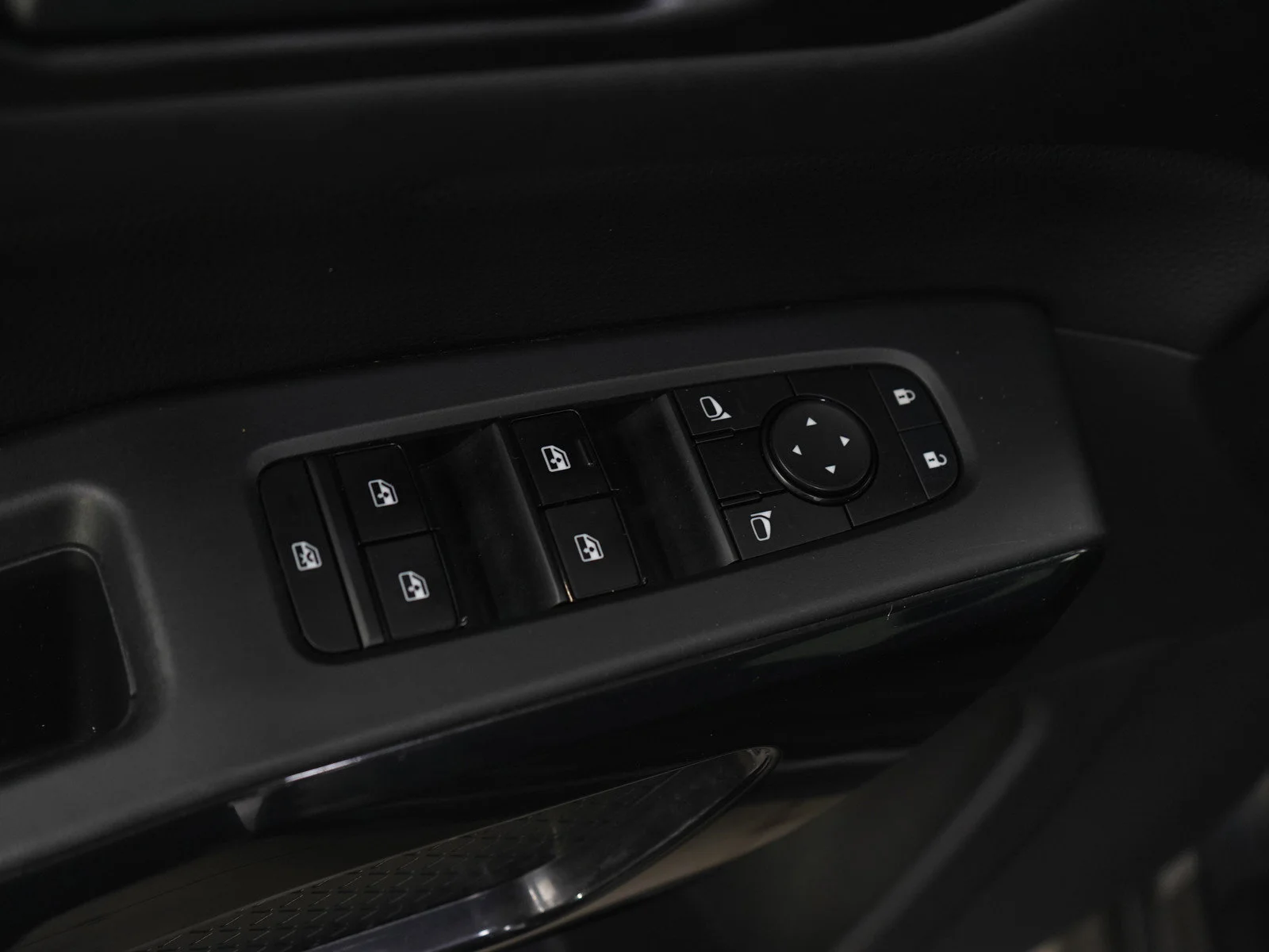 Used 2023 Gun Metallic Nissan SV image 20