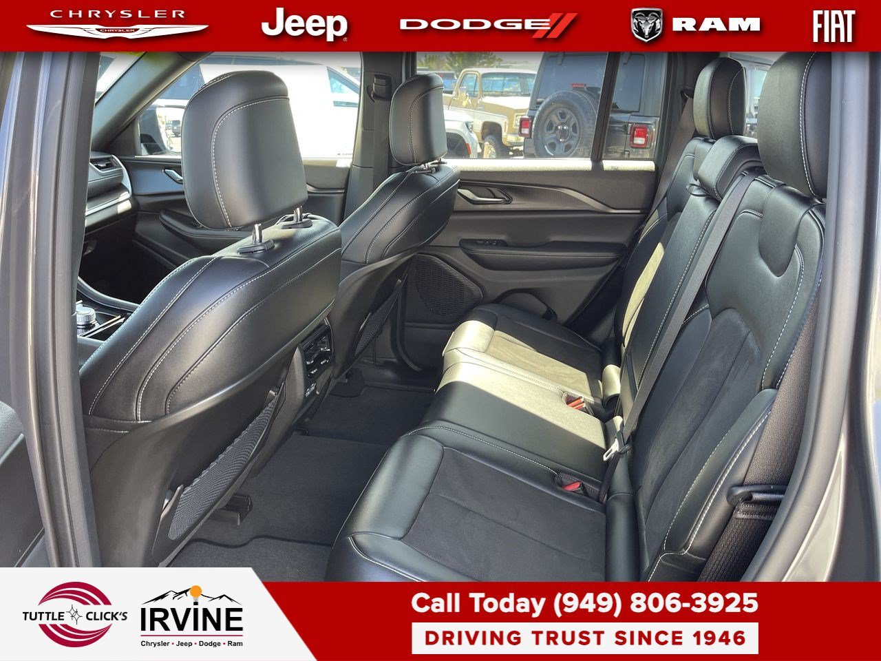 Certified Used 2023 Baltic Gray Metallic Clearcoat Jeep Altitude image 19