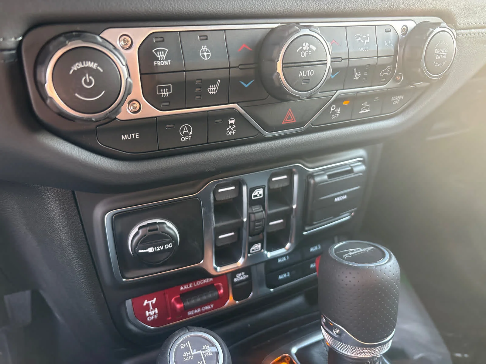 New 2026 Mojito Exterior Paint Jeep Mojave X image 26