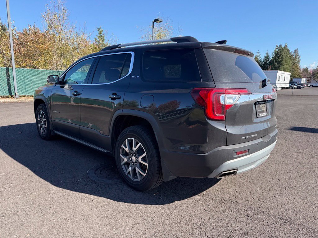Used 2020 Carbon Black Metallic GMC SLE image 5