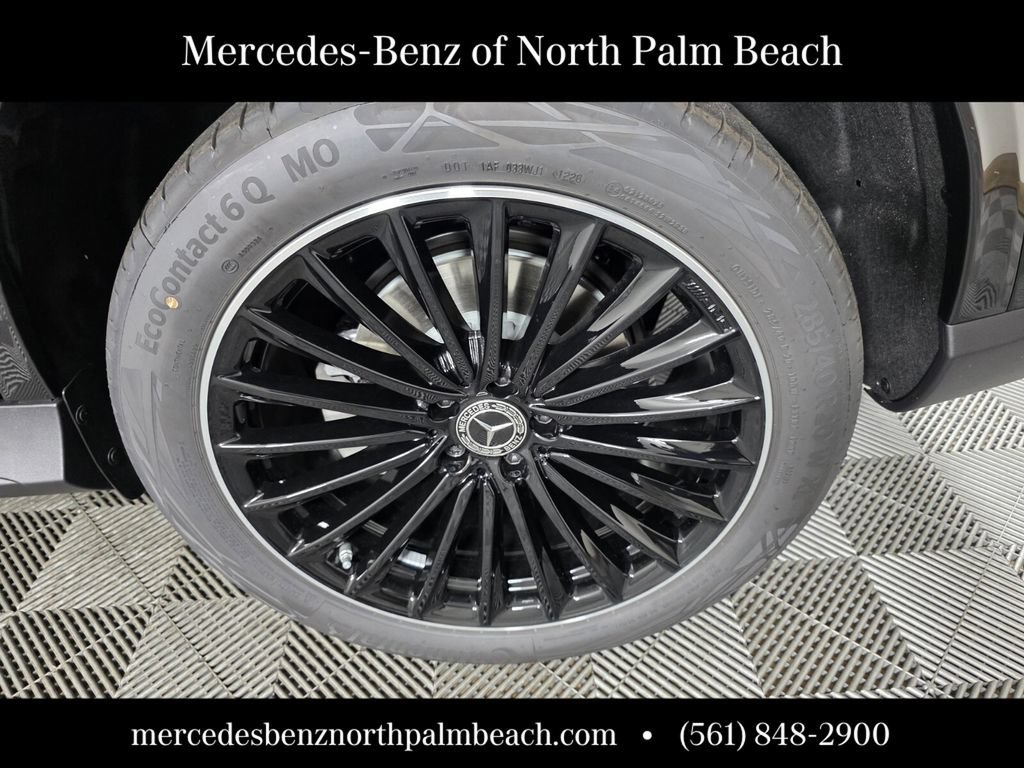 New 2026 Graphite Grey Metallic Mercedes-Benz GLC 300 image 35