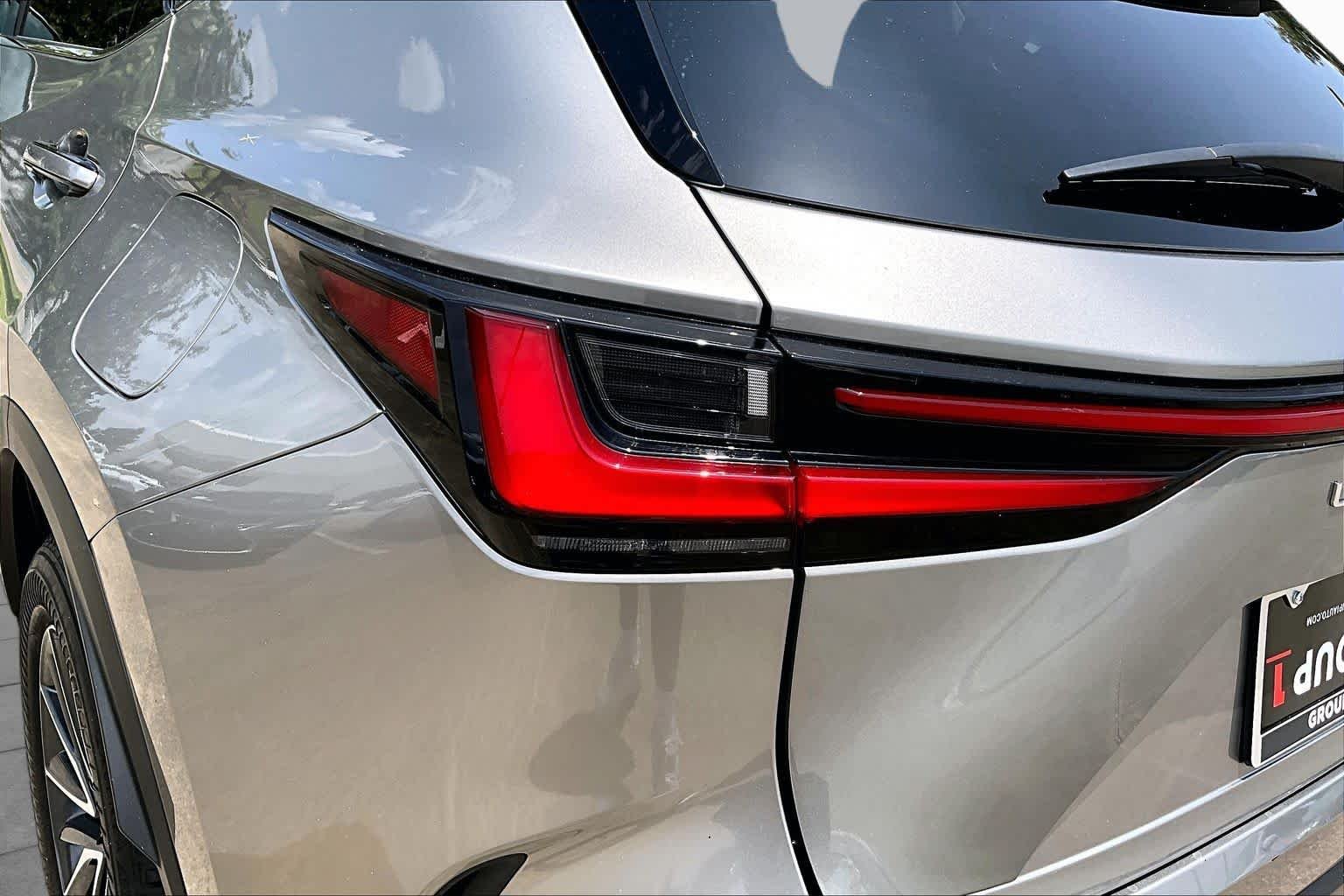 Used 2025 Atomic Silver Lexus  image 26