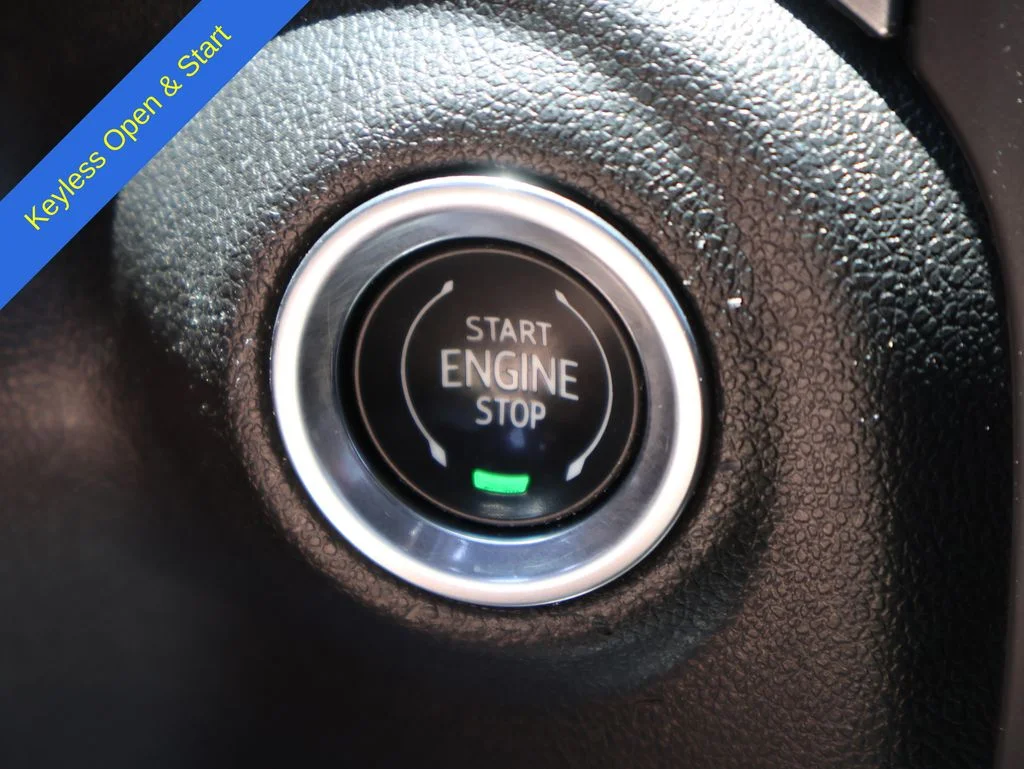 Used 2020 Summit White Chevrolet LT image 32