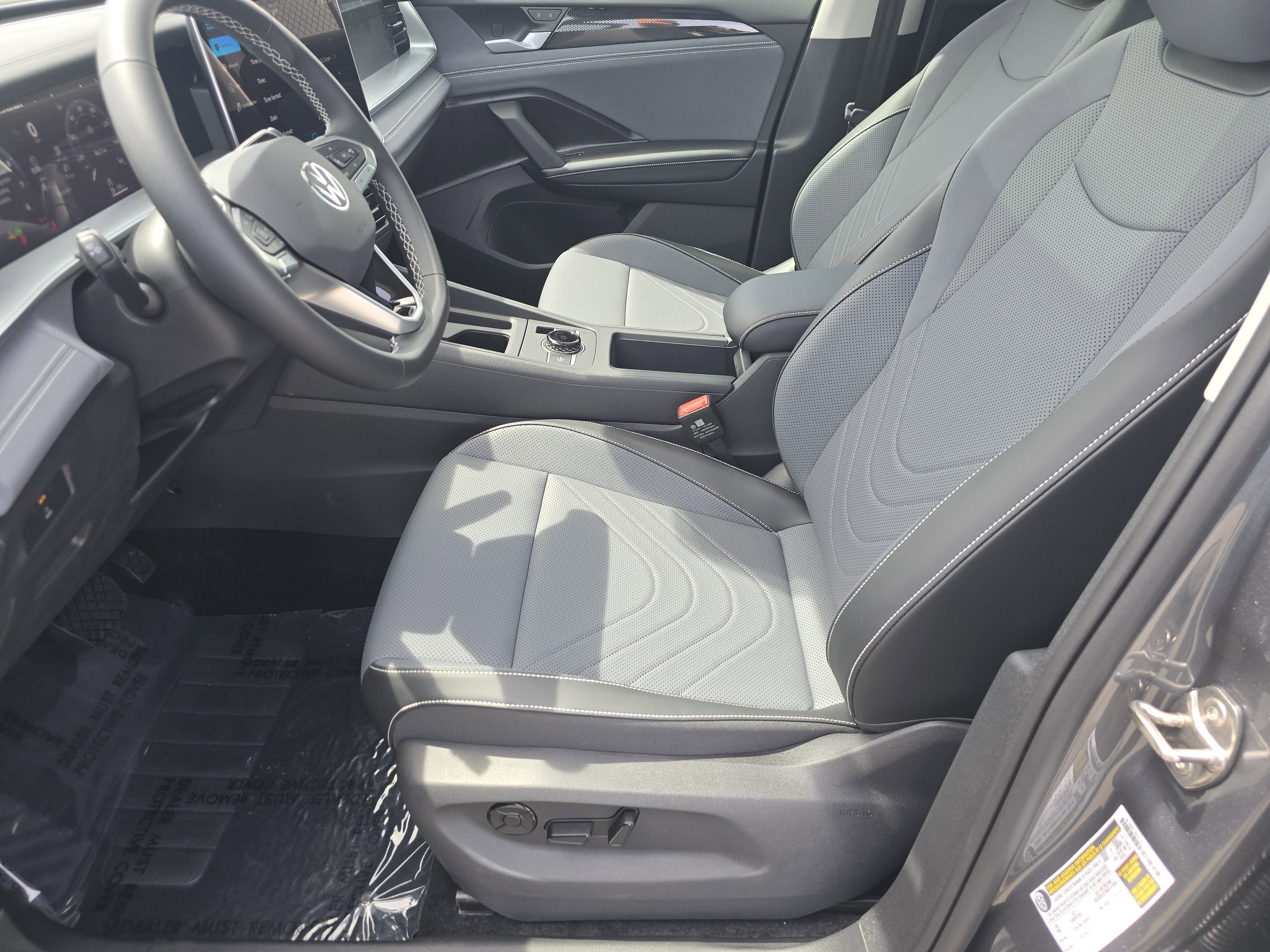 New 2026 Platinum Gray Metallic Volkswagen SE image 20