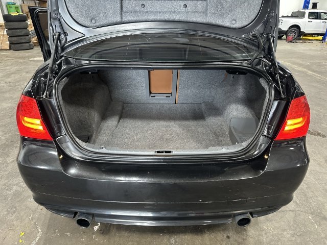 Used 2011 Black BMW 335i xDrive image 25