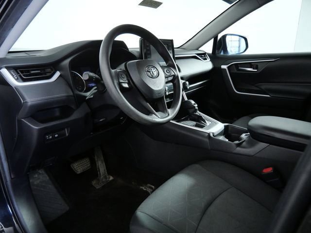 Used 2020 Black Toyota XLE image 16