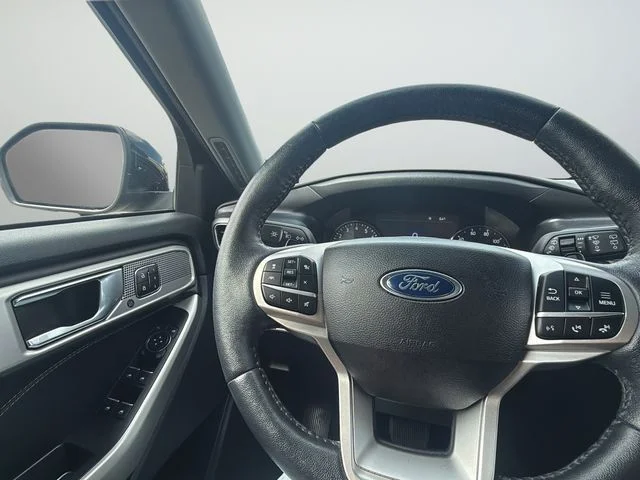 Used 2021 Gray Ford Limited image 12