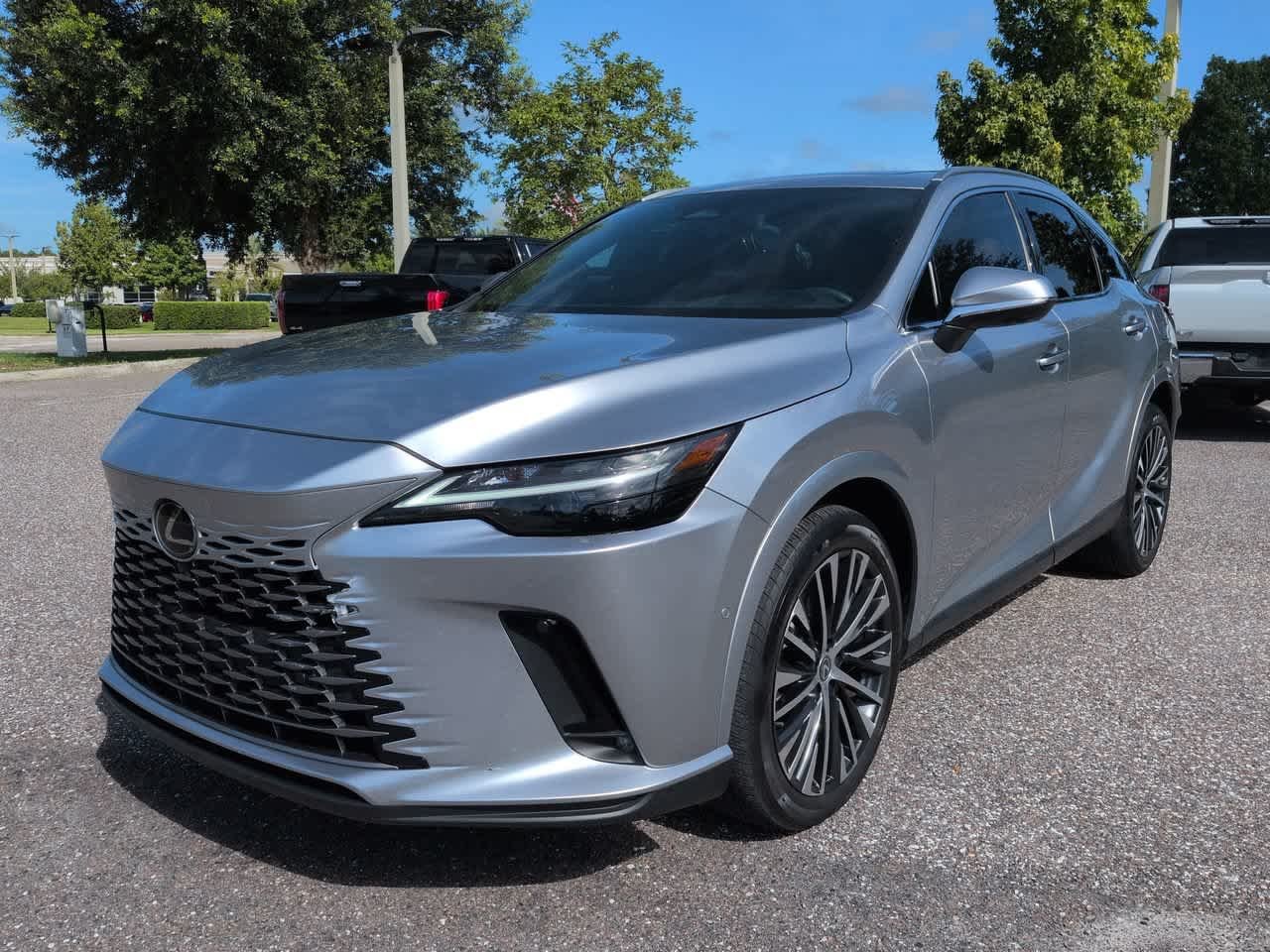 Used 2024 Iridium Lexus Premium Plus image 2