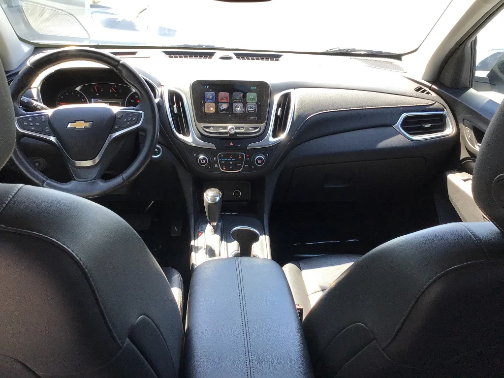 Used 2018 SUMMIT WHITE Chevrolet Premier image 12