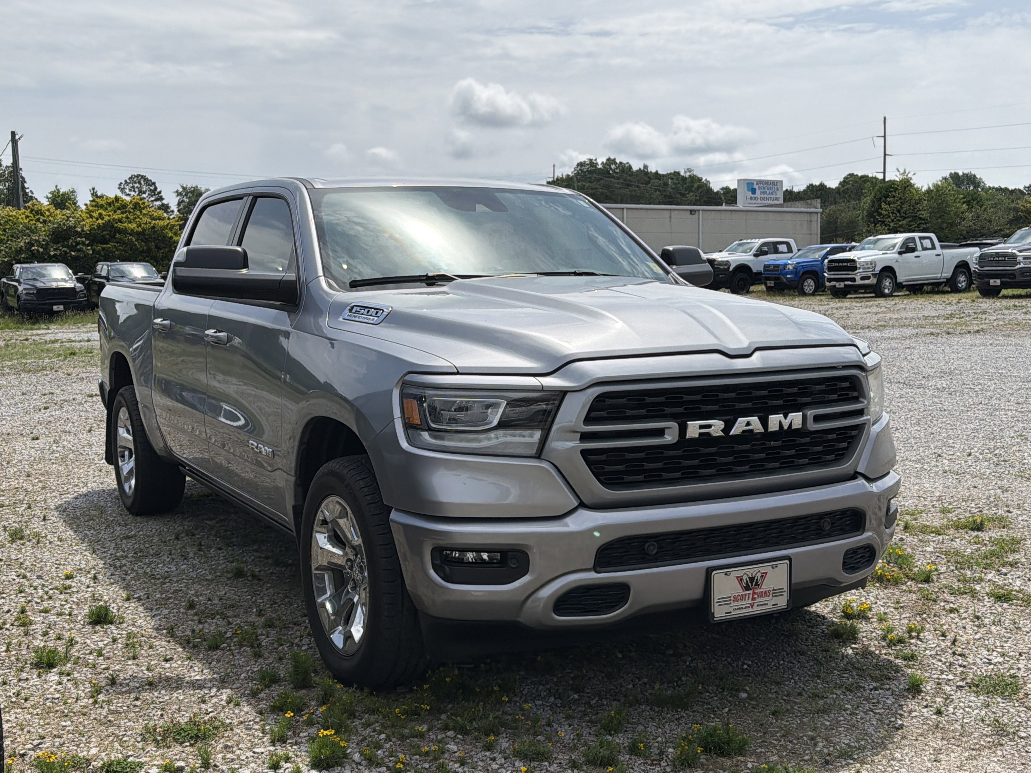 2024 RAM 1500 Big Horn/Lone Star 4x4 Crew Cab 5'7's photo