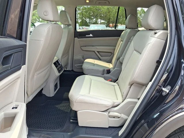 2019 Volkswagen Atlas SE w/Tech - Photo 10