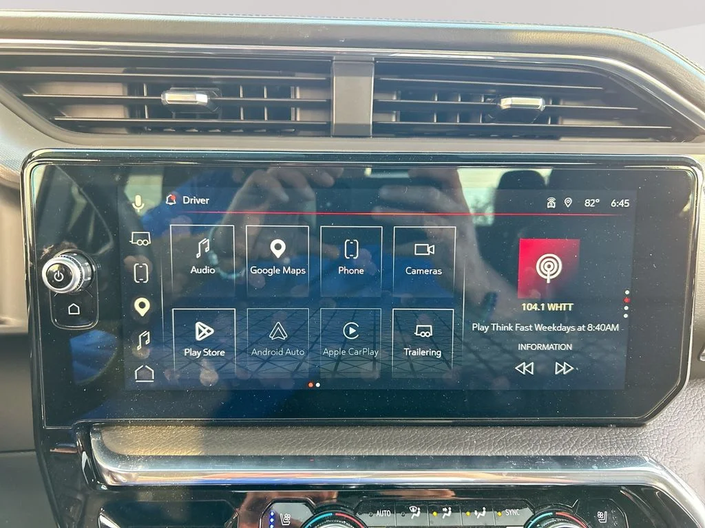 Used 2025 Gray GMC Denali image 17