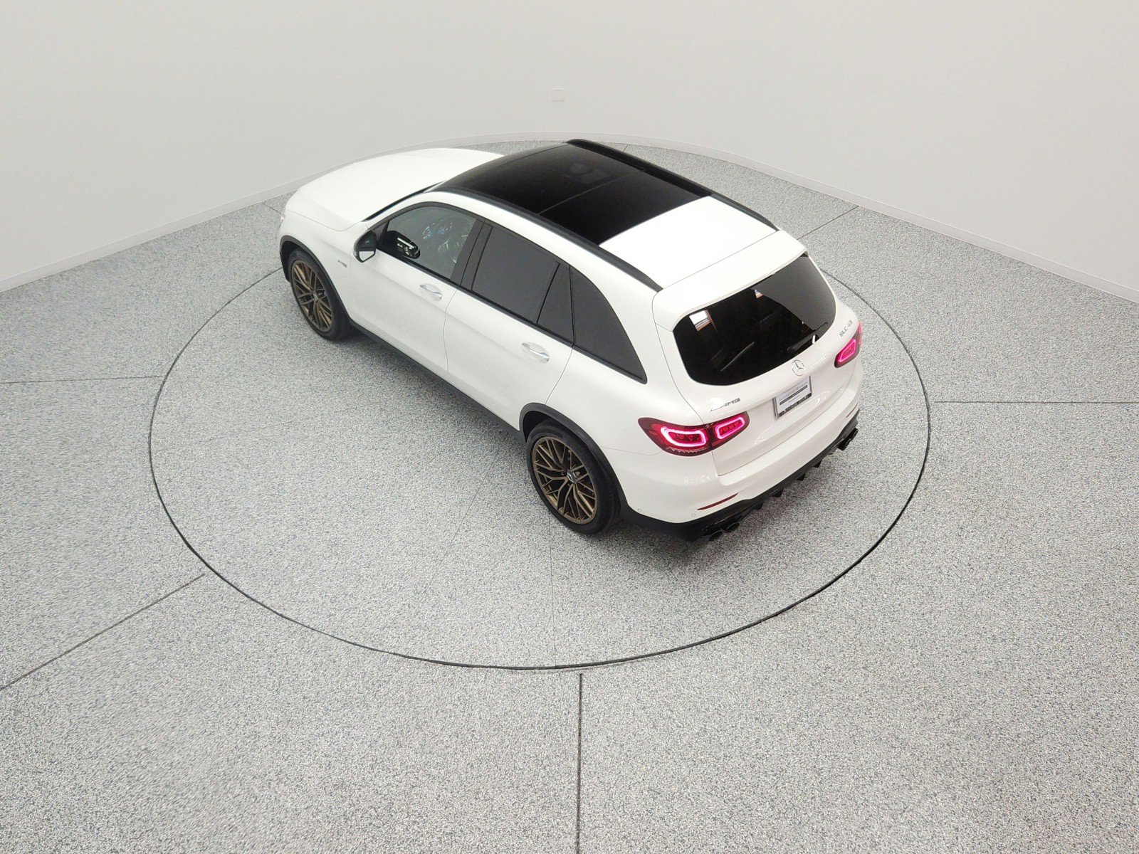 Used 2022 Polar White Mercedes-Benz AMG® GLC 43 4MATIC SUV image 15