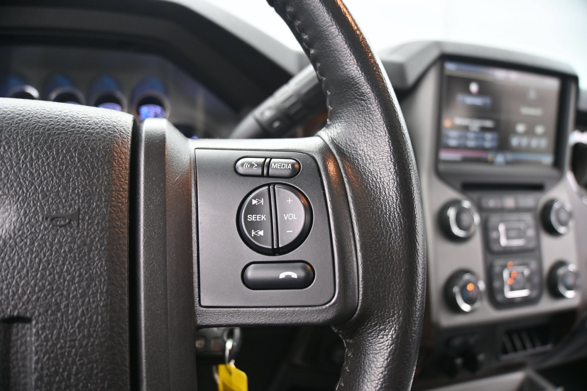 Used 2016  Ford  image 23