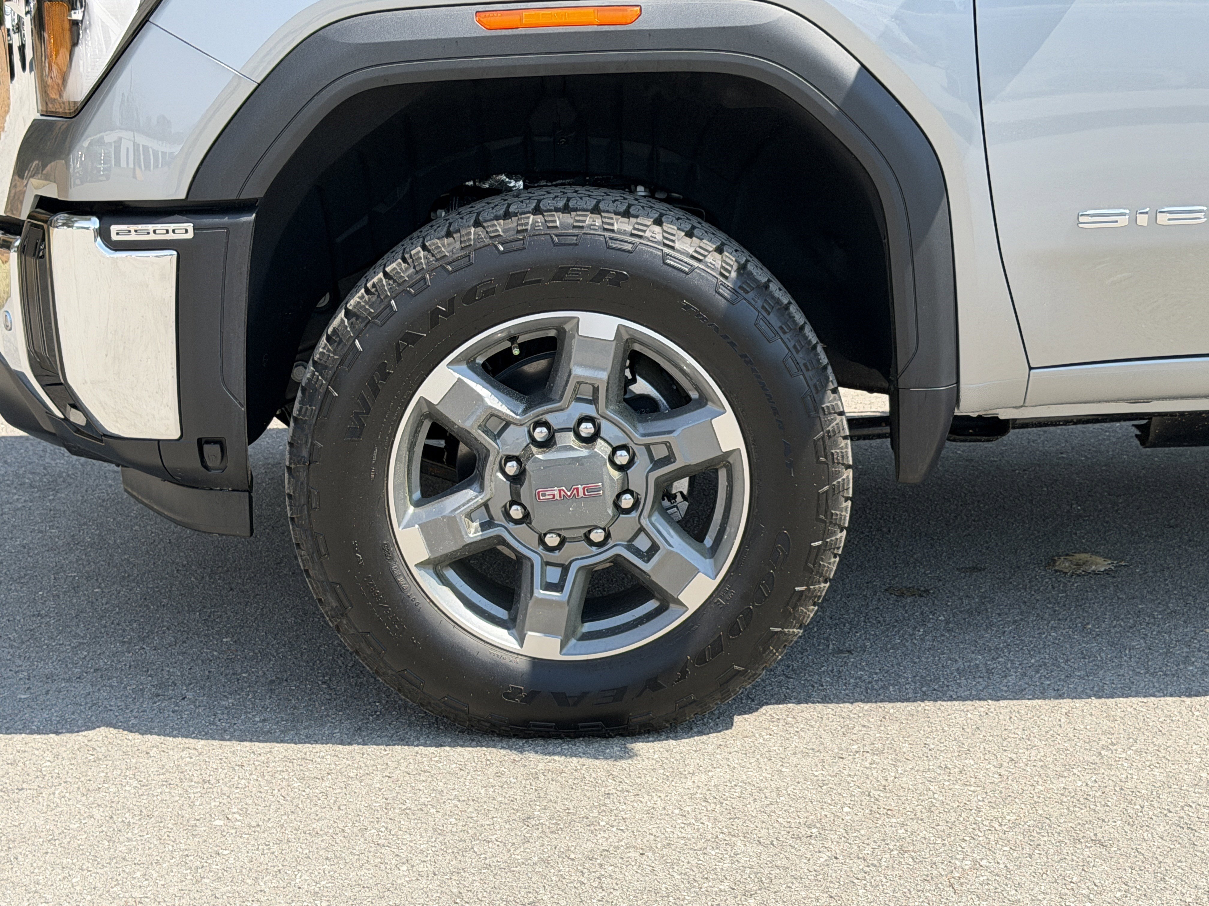 2026 GMC Sierra 2500HD SLT - Photo 13