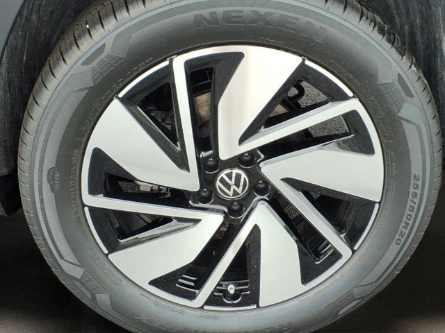 New 2026 Deep Black Pearl Volkswagen SEL 4Motion image 11