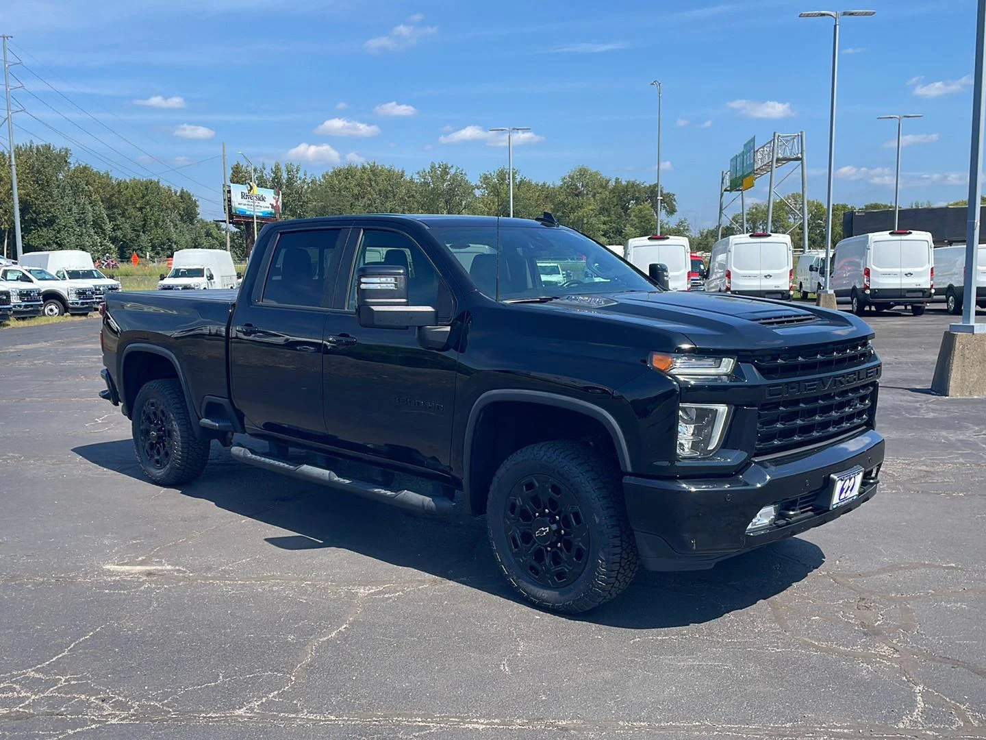 Used 2022 BLACK Chevrolet LTZ image 7