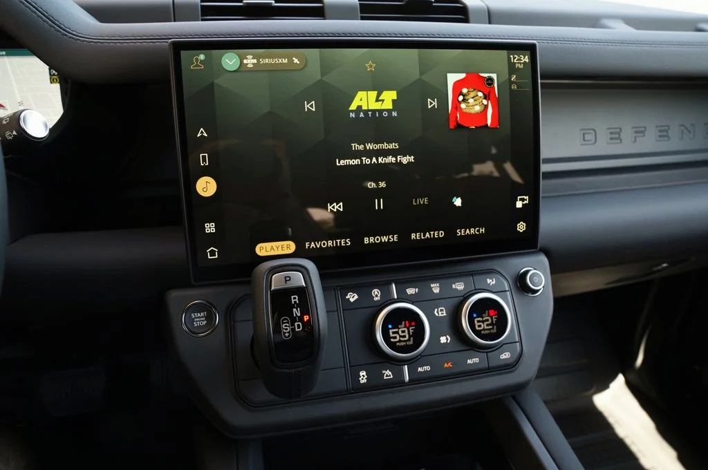 New 2026 Woolstone Green Land Rover S image 19