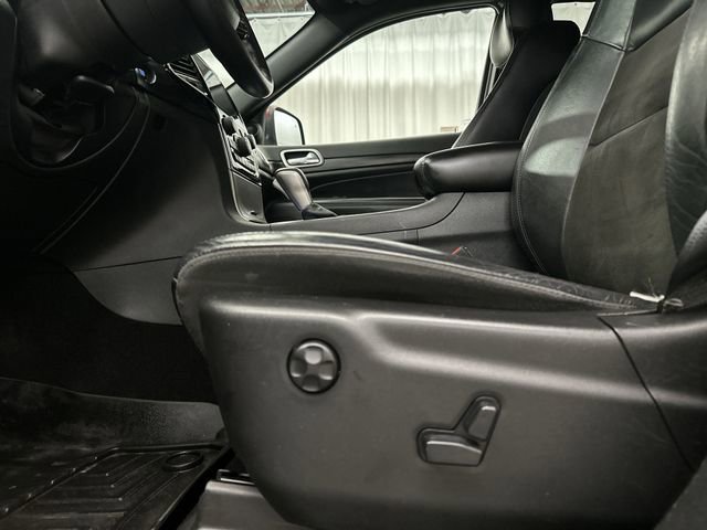 Used 2019 Red Jeep Altitude 4x4 image 17