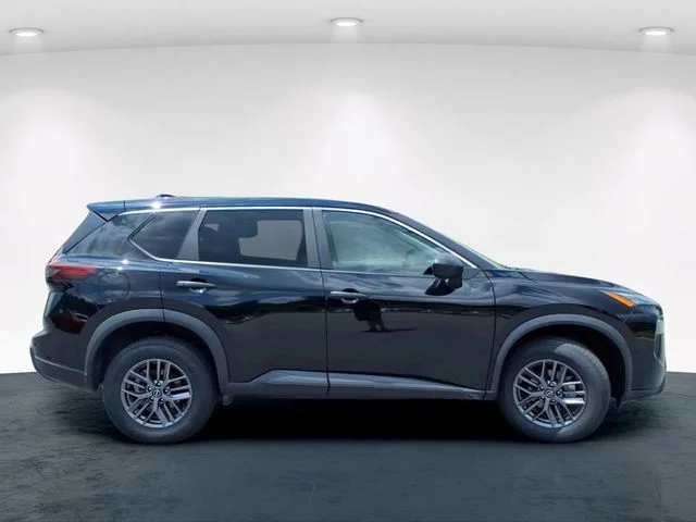 Used 2024 Black Nissan S image 7