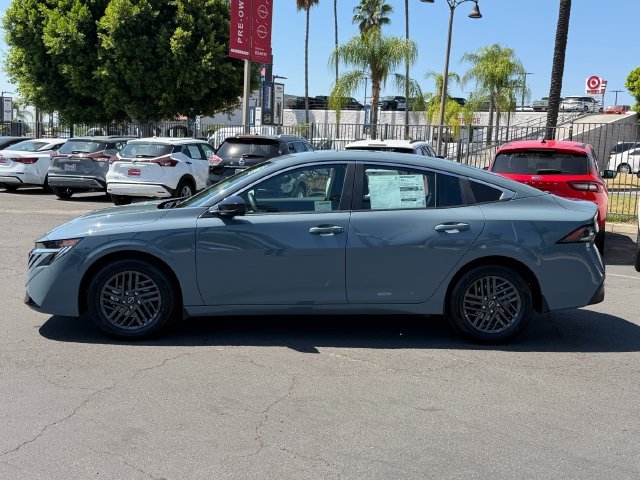 New 2027 Atlantic Gray Metallic Nissan SV image 4