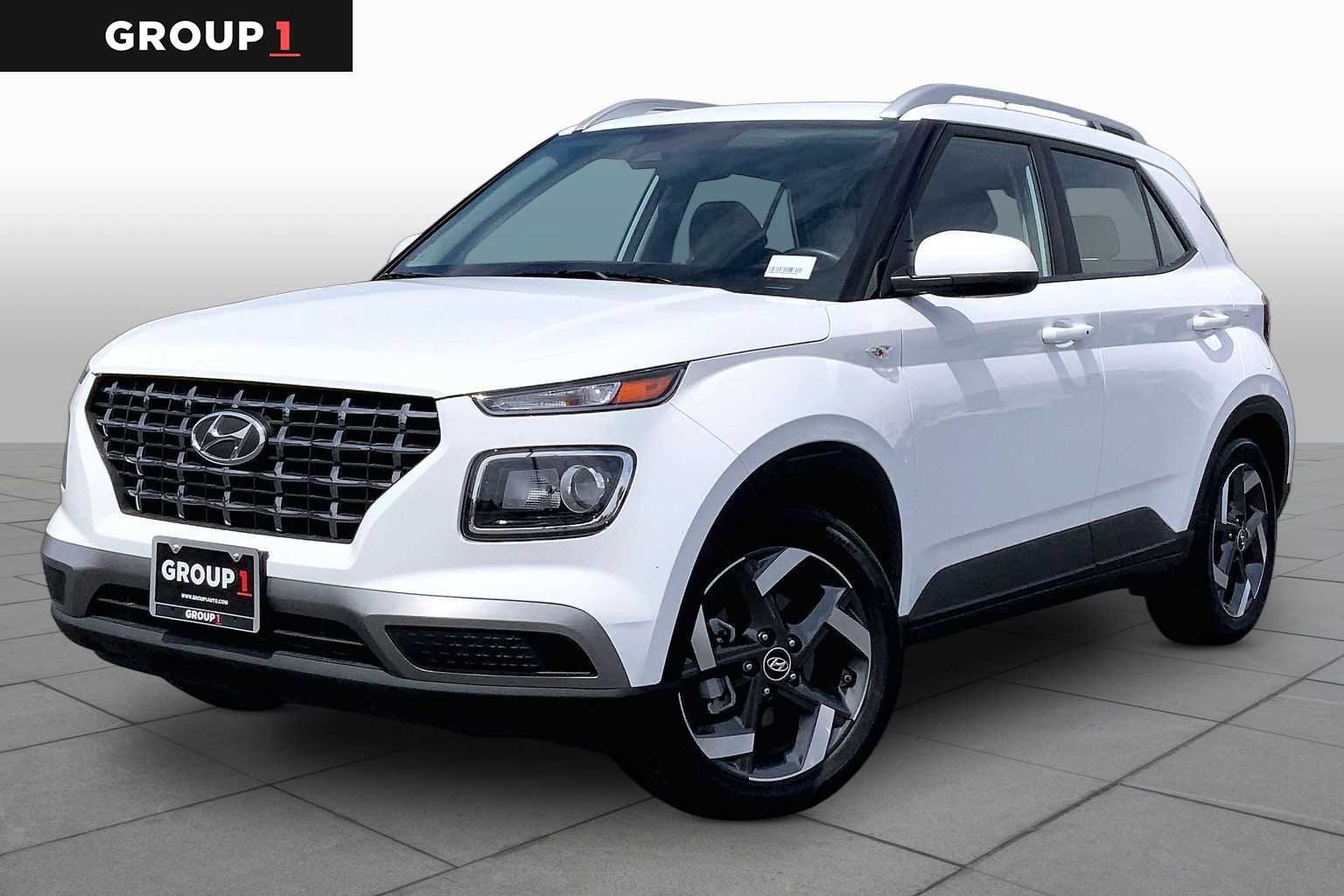 2025 Hyundai Venue SEL IVT's photo