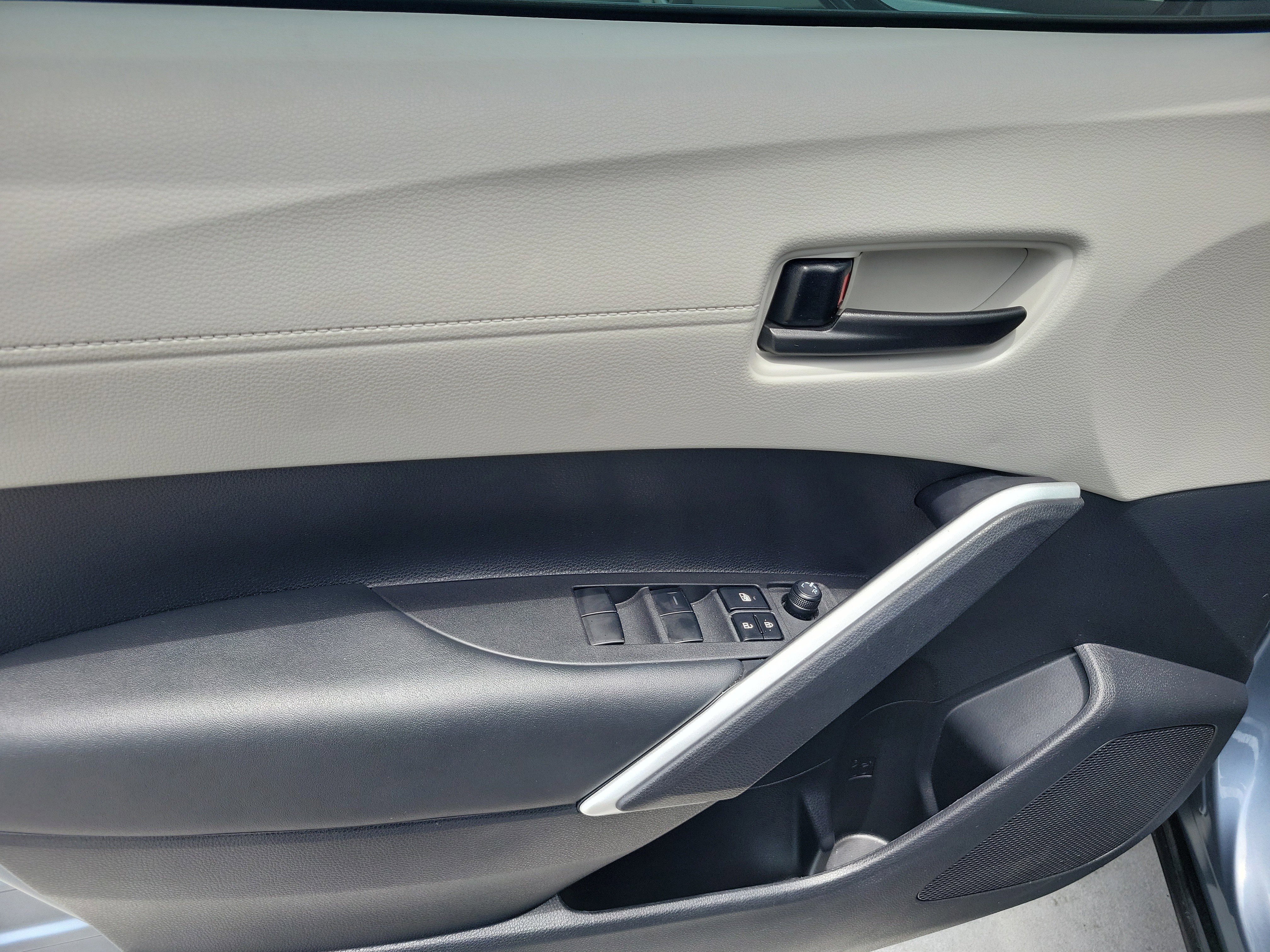 Used 2024 Celestite Toyota L image 19