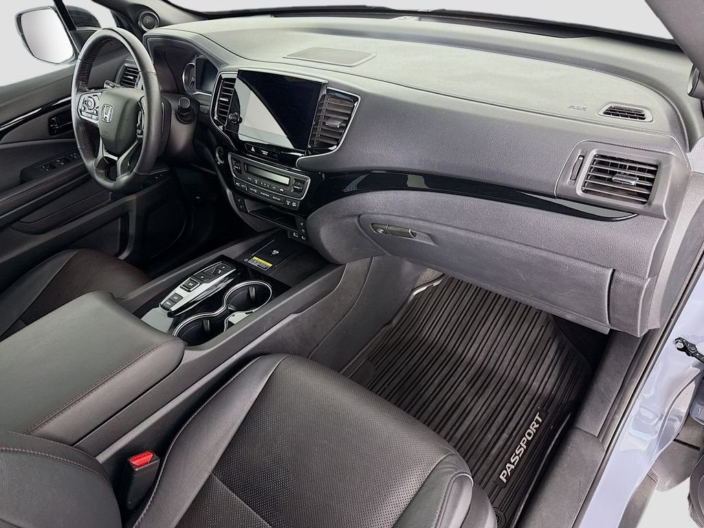 2025 Honda Passport Black Edition - Photo 17