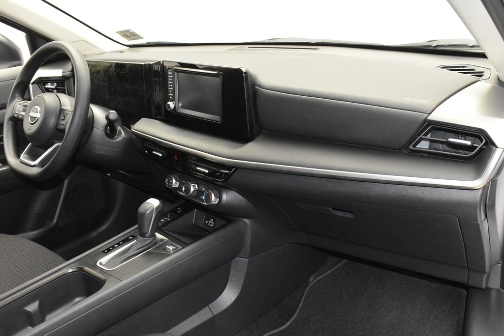 Certified Used 2025 White Nissan S image 25