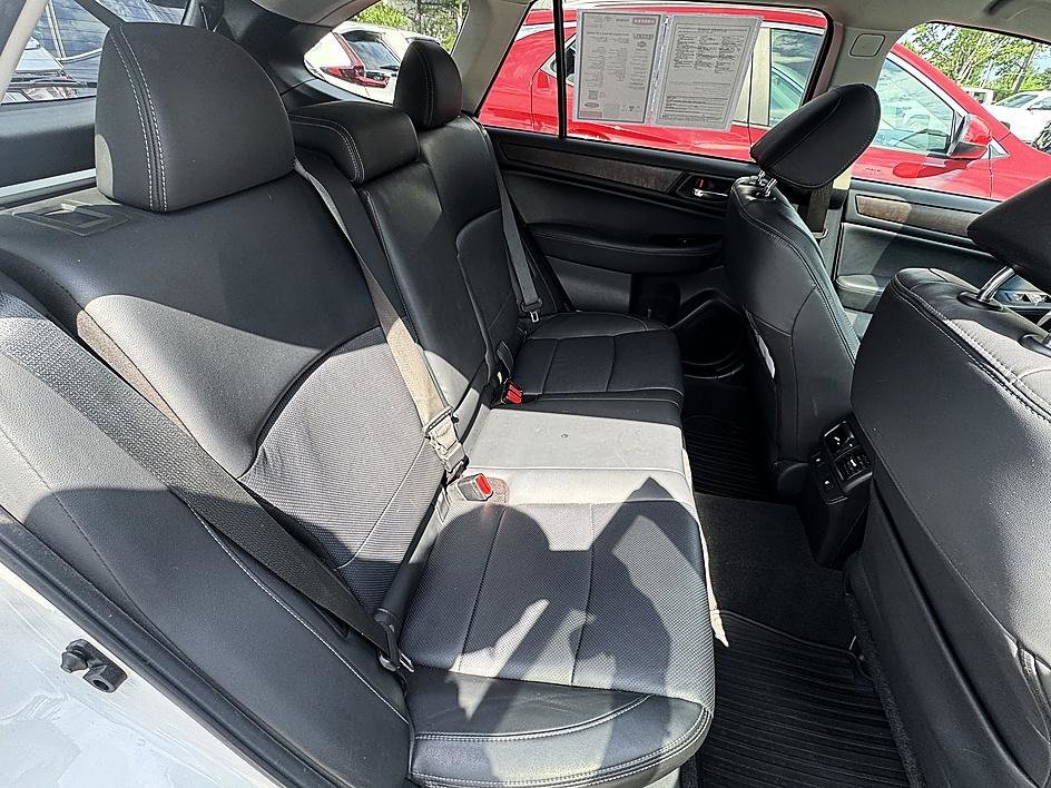 Used 2015 Crystal White Pearl Subaru 2.5i Limited image 20