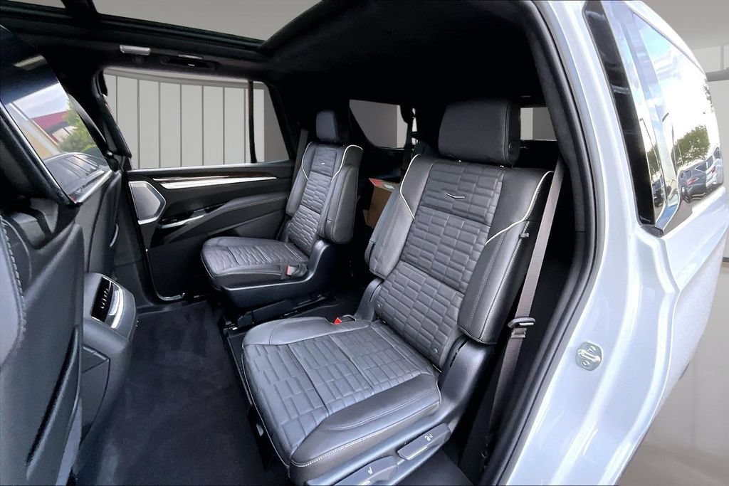 2026 Cadillac Escalade Platinum Sport - Photo 10