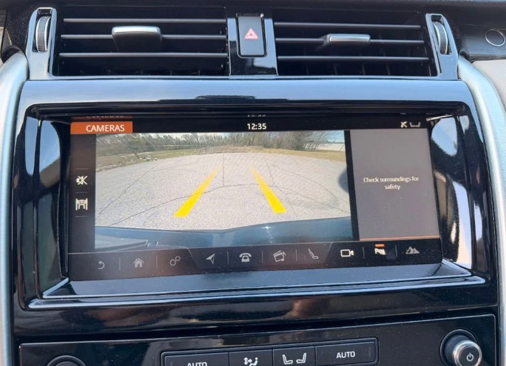 Used 2018 Black Land Rover HSE image 12