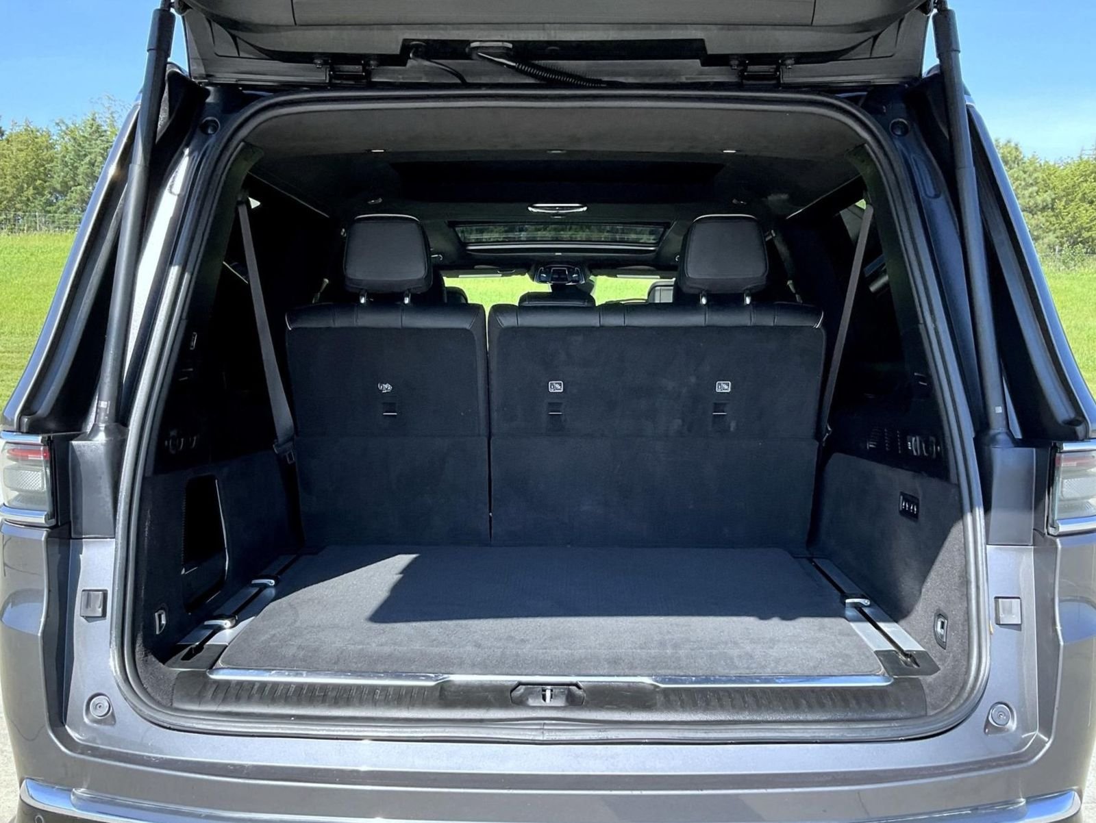 Used 2024 Gray Jeep Series III image 24