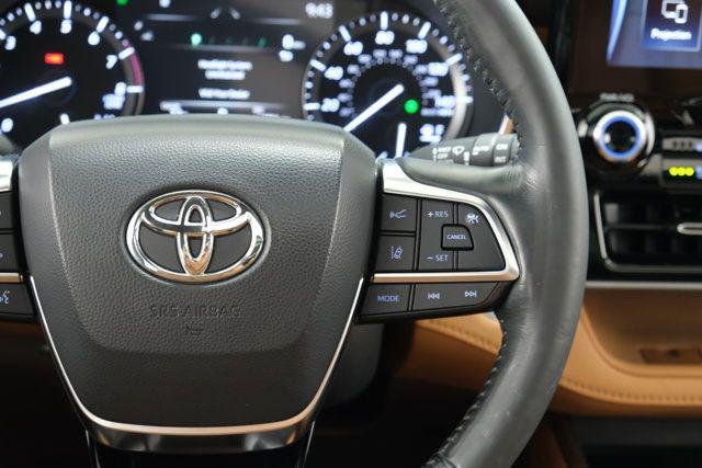 Certified Used 2021 RUBY FLARE PEARL Toyota  image 17