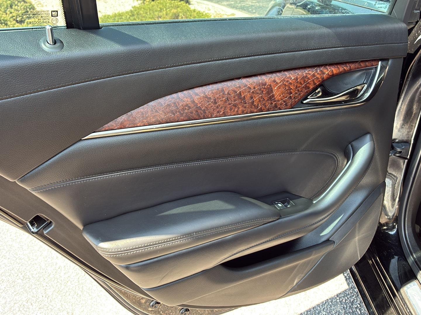 Used 2019 Black Raven Cadillac Luxury AWD image 20