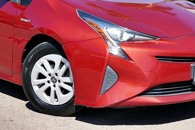 Used 2016 Red Toyota Two image 3