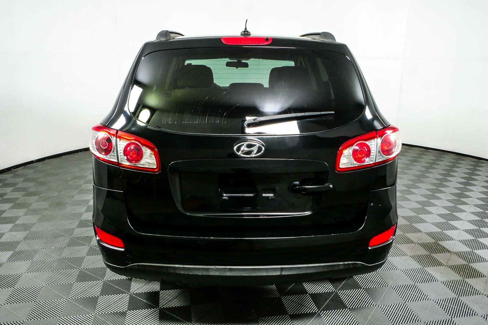 Used 2011 Phantom Black Metallic Hyundai GLS image 25