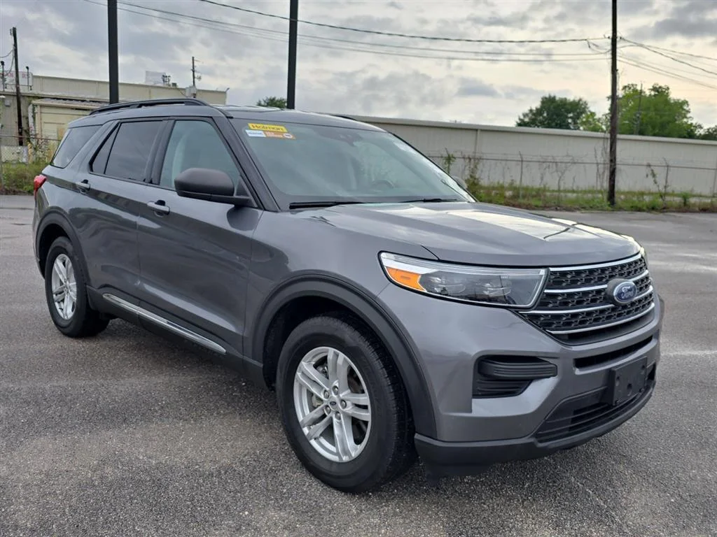 Used 2022 Carbonized Gray Ford XLT image 1