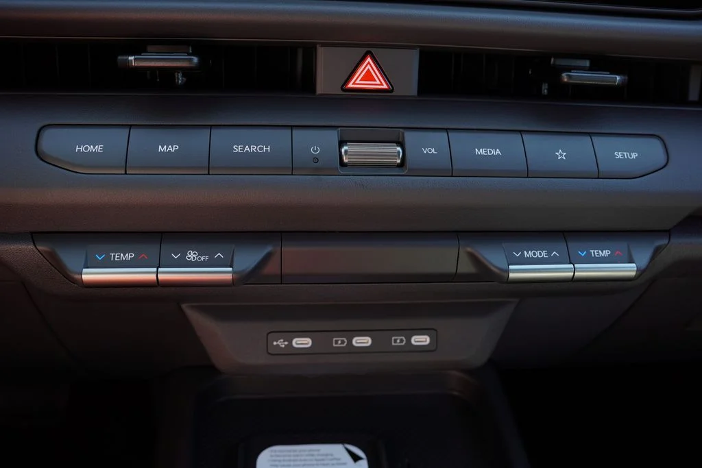 New 2027 Snow White Pearl Kia X-Line SX image 17