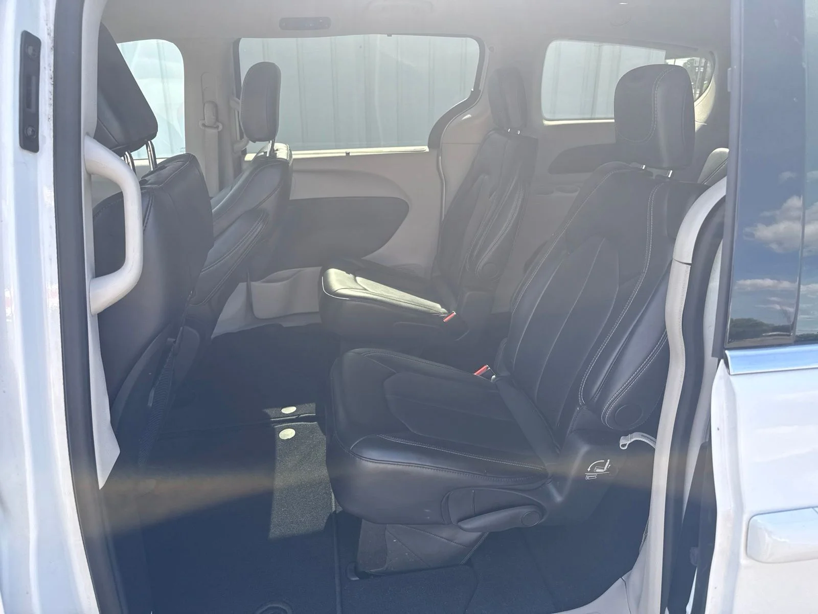 Used 2024 Bright White Clearcoat Chrysler Touring L image 6