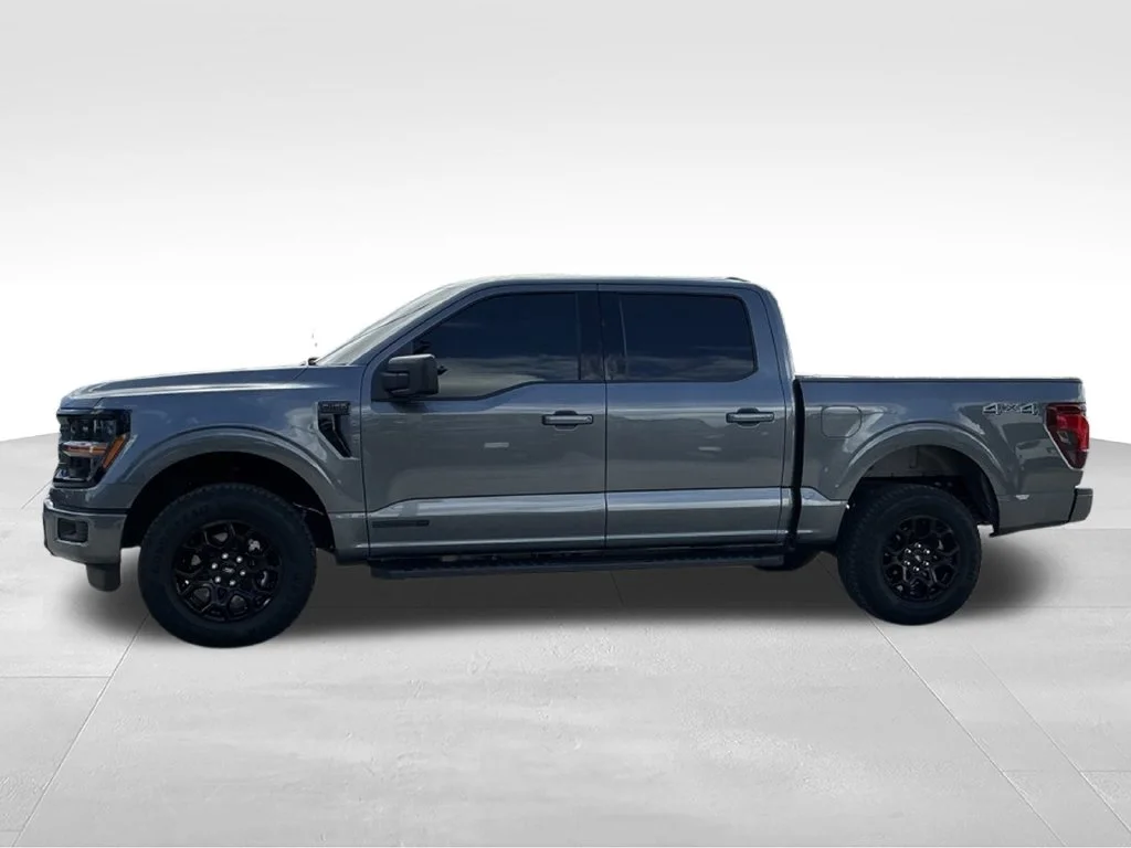 Used 2026 Gray Ford XLT image 2