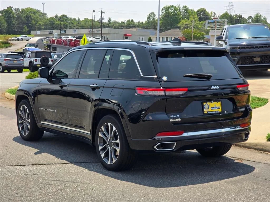Used 2023 Black Jeep Overland image 24