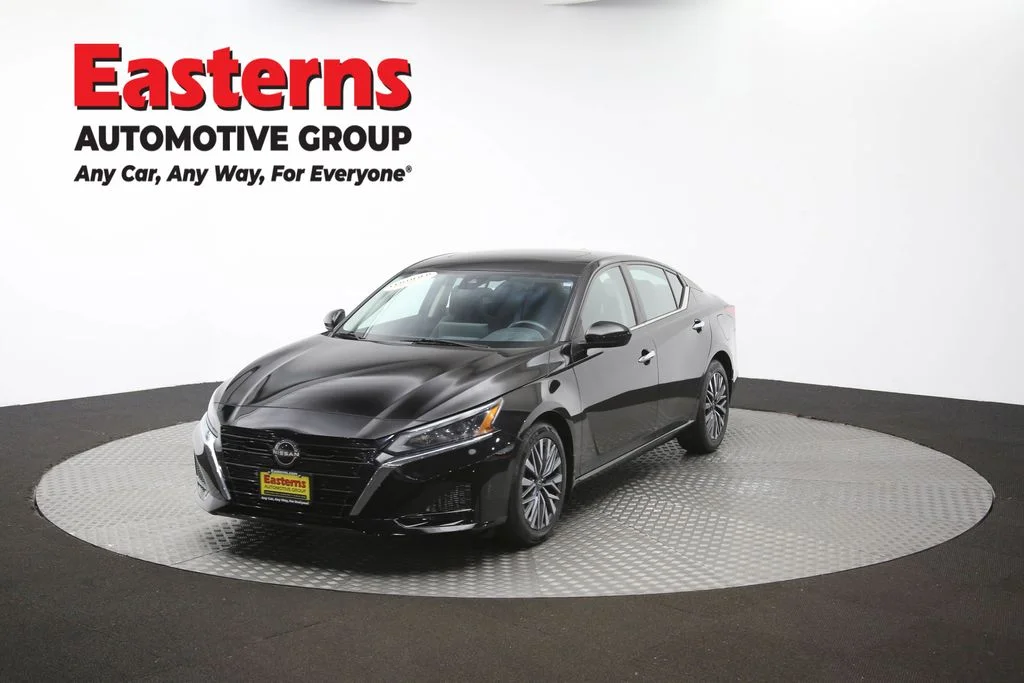 Used 2023 Black Nissan 2.5 SV image 55
