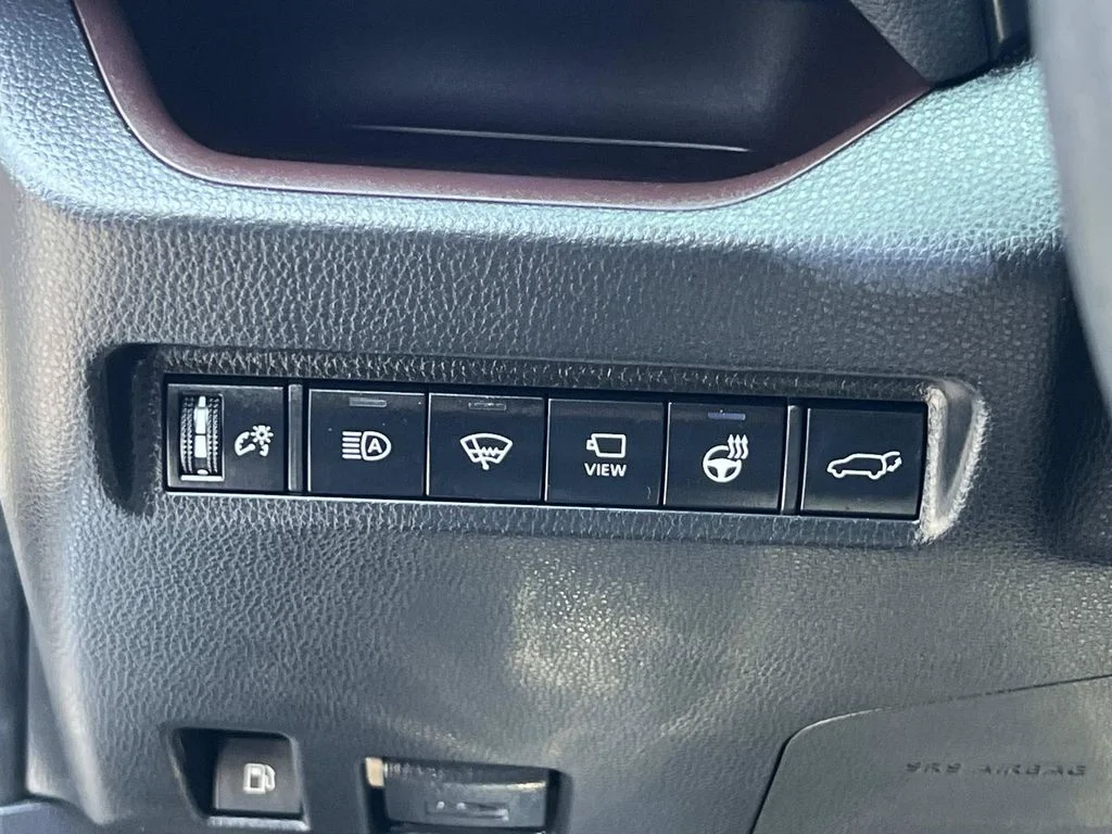 Used 2020 Silver Toyota Limited image 28