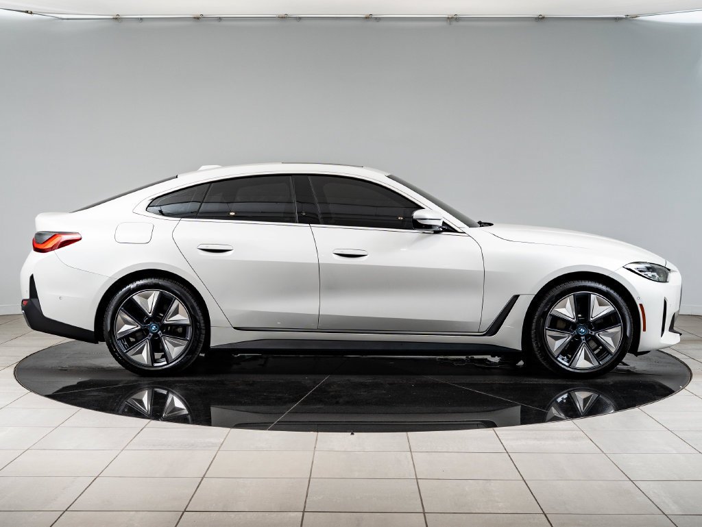 Used 2023 Mineral White Metallic BMW eDrive35 image 11